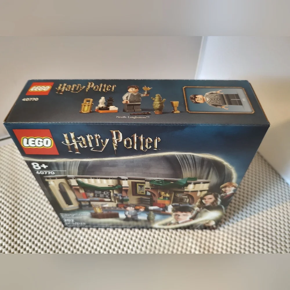 Lego 40770 Hogwarts Castle: Room of Requirement NWT Neville Longbottom - Picture 2 of 3
